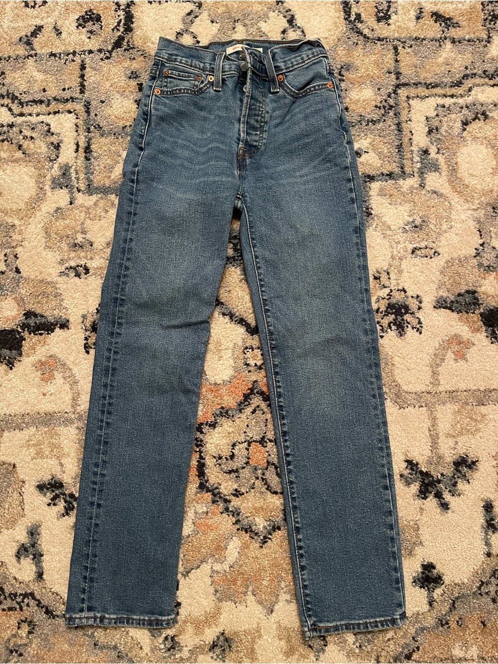 Levi's High-Rise Wedgie Straight Jeans